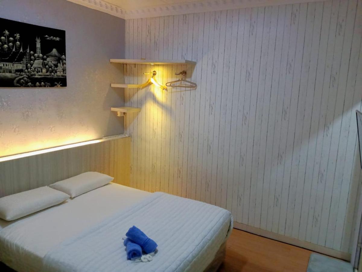 Sleeprest @ Golden Prima Batam Exterior foto