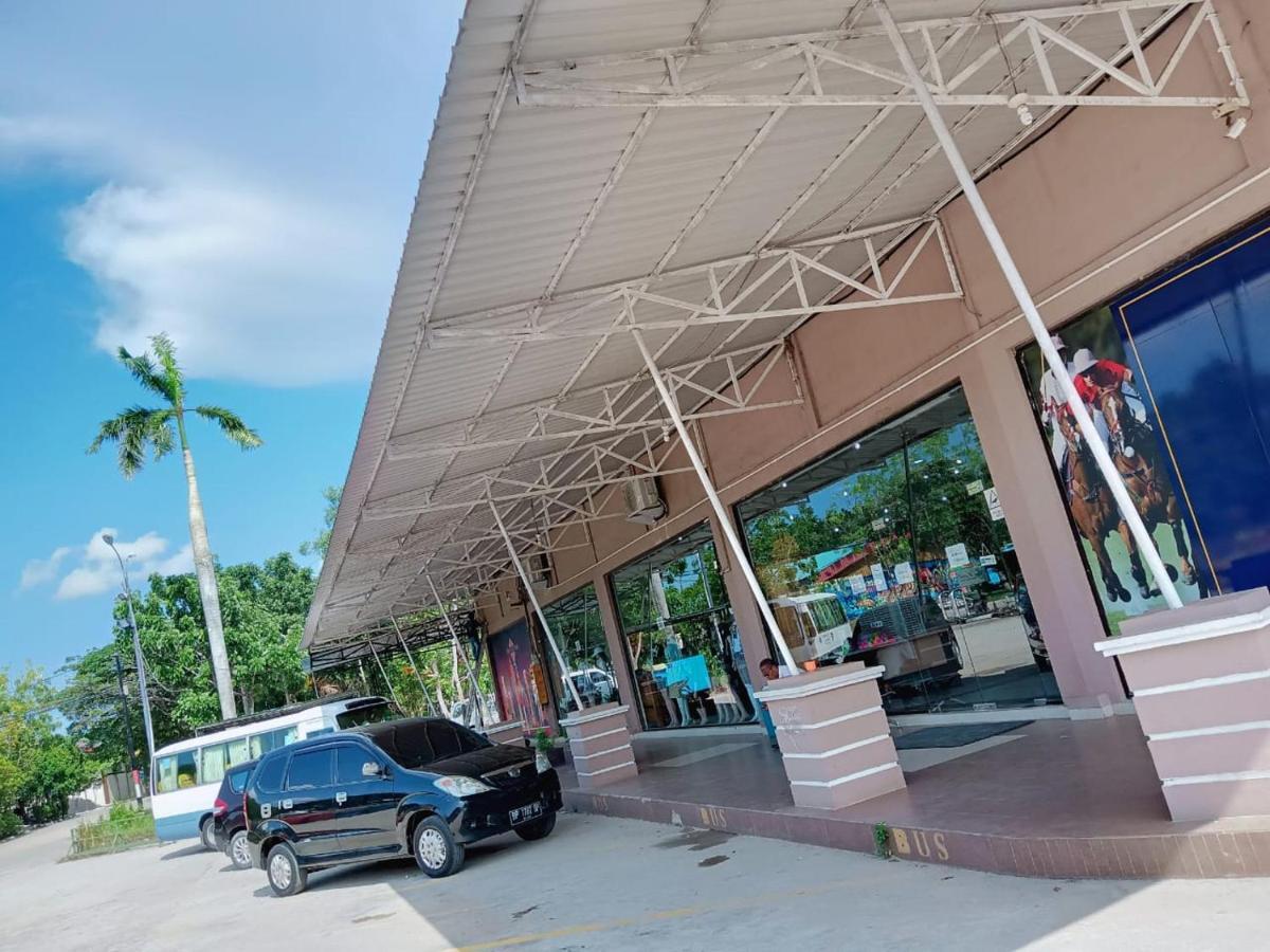 Sleeprest @ Golden Prima Batam Exterior foto